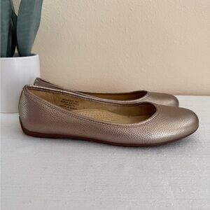L.L.Bean Taupe Metallic Leather Ballet Flats
